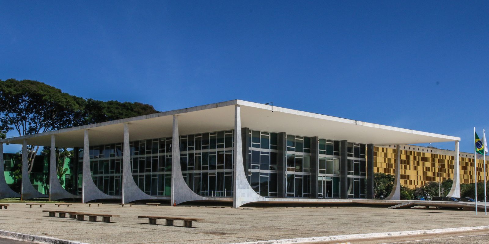 stf-comeca-a-julgar-recursos-de-bolsonaro-e-aliados-contra-condenacao