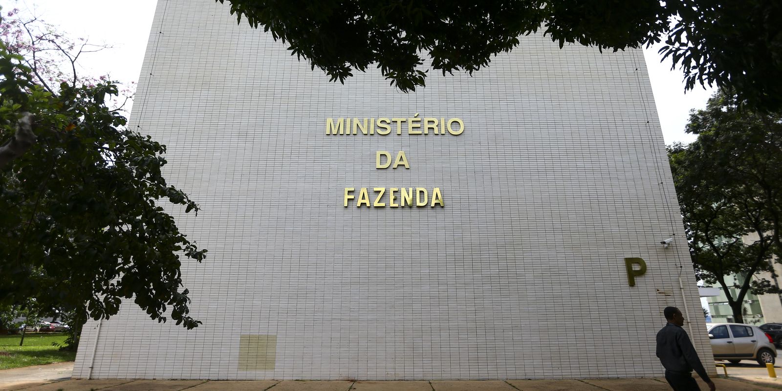 saida-de-haddad-do-governo-depende-de-reuniao-entre-lula-e-trump