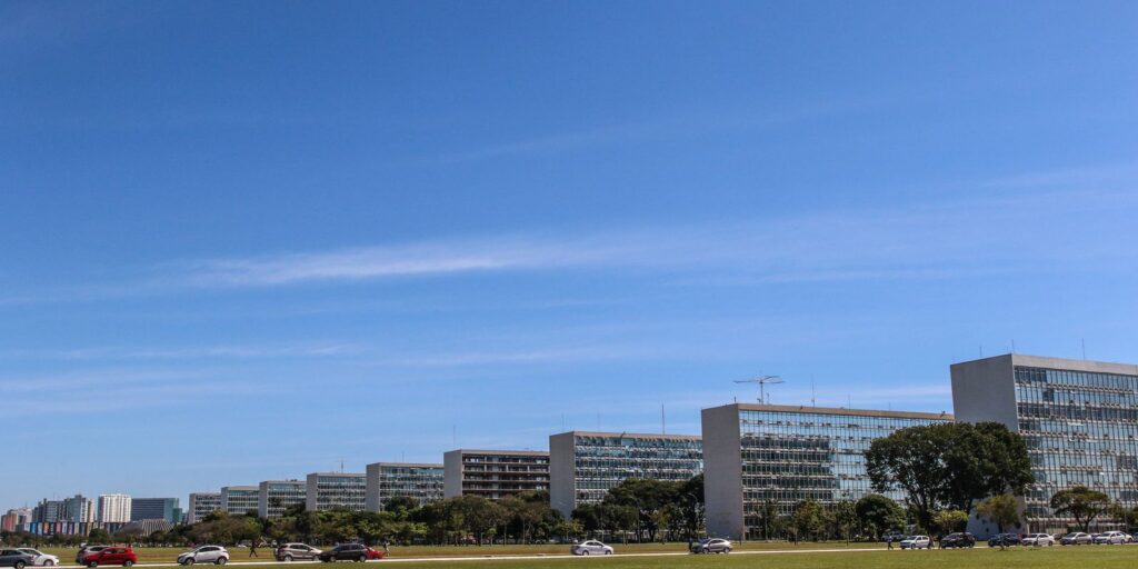 senado-aprova-reestruturacao-de-carreiras-do-servico-publico-federal