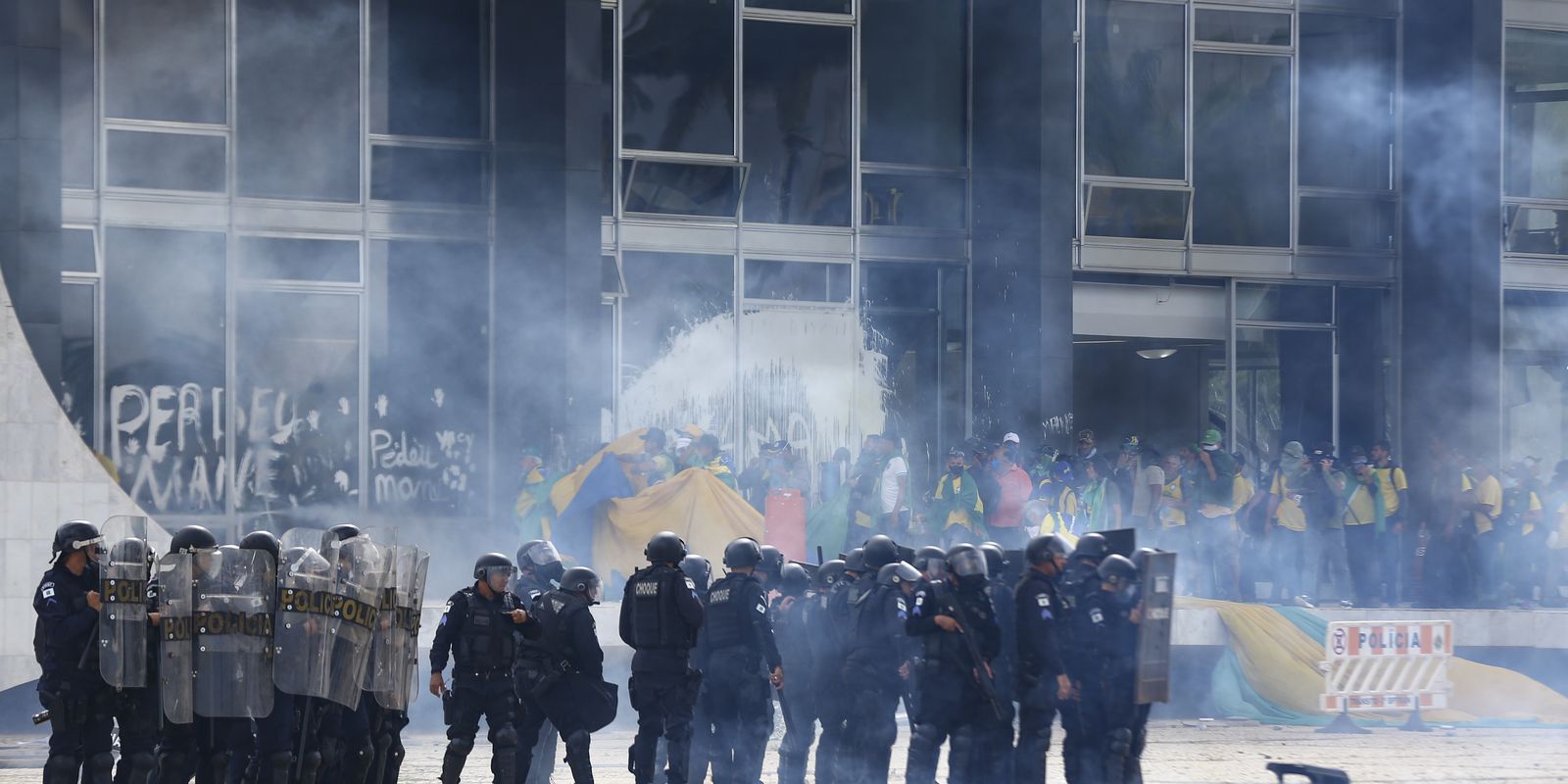 supremo-chega-a-1,4-mil-condenados-pelos-atos-golpistas