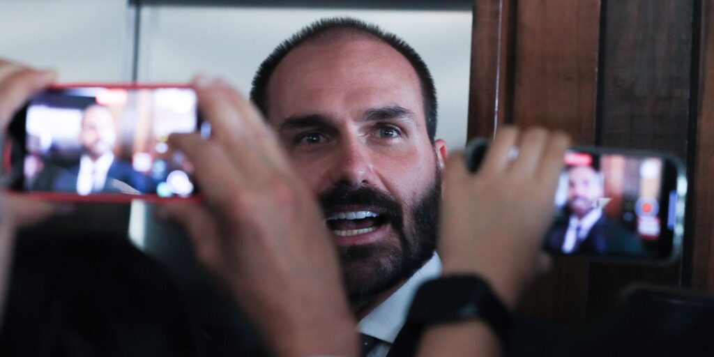 pgr-pede-ao-supremo-condenacao-de-eduardo-bolsonaro-por-coacao