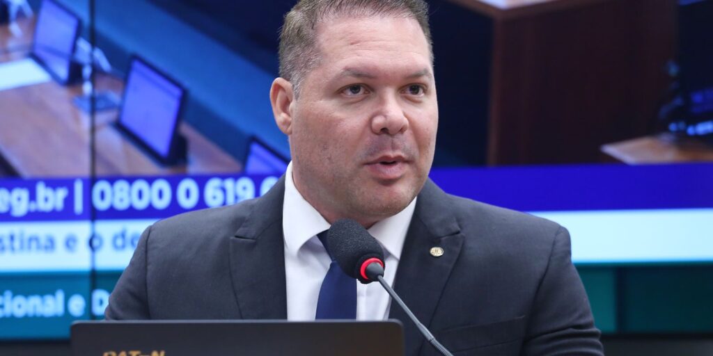 tse-torna-inelegivel-e-anula-votos-recebidos-por-ex-deputado-do-ceara