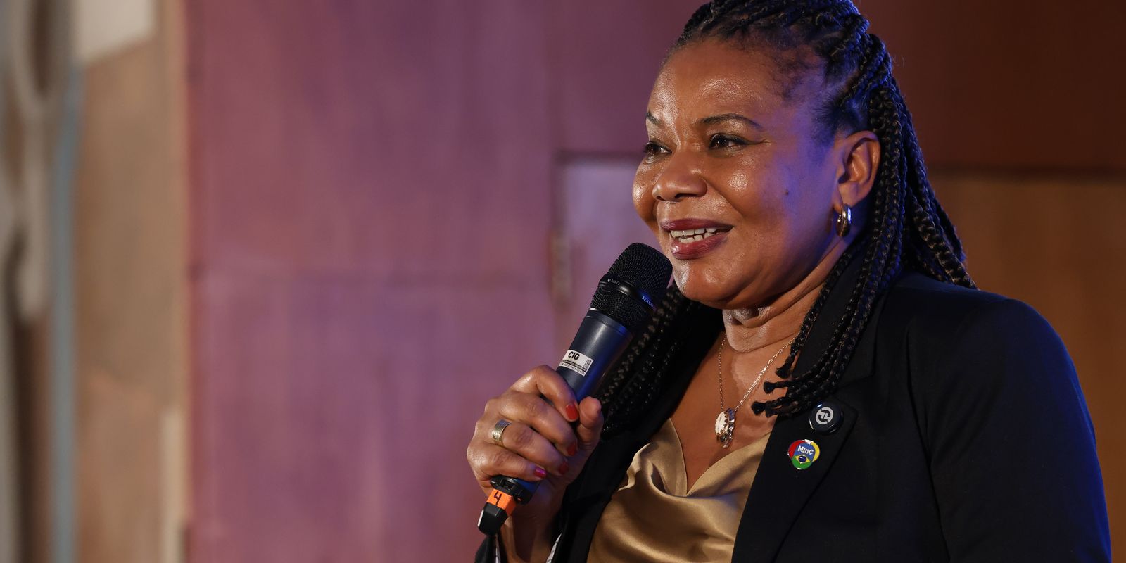 margareth-menezes-recebe-titulo-da-ufc-nesta-sexta