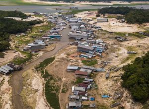 estiagem-ja-compromete-rotina-de-comunidades-ribeirinhas-no-amazonas